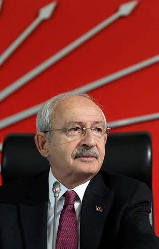 Fondaş medya tutuştu! Panik havasıyla manşetlerden muhalefete ihtar gibi yazı