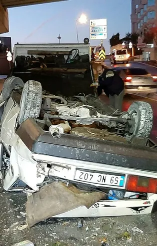 Kontrolden çıkan araç viyadükten uçtu! 1'i ağır 3 yaralı