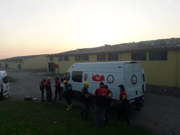 sakarya-hendekteki-patlamanin-gizemini-aki-cozecek-1593805532868.jpeg Sakarya Hendek'teki patlamanın gizemini AKİ çözecek!-4