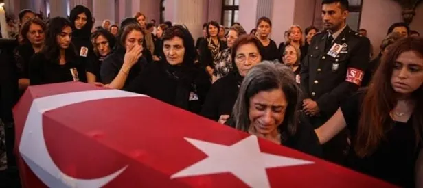 Ermeni Kıbrıs gazisi için kilisede tören