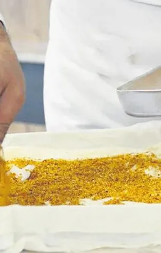 "40 liranın altında cevizli baklava olmaz"