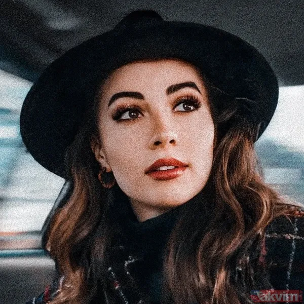 Burcu Özberk ‘Estetik yok' dedi o fotoğrafları sosyal medyayı salladı! Yıllar önceki halini görenler şaştı kaldı - 2