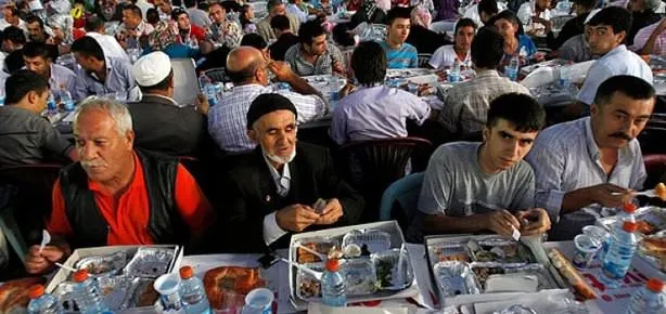 21 saat 51 dakika oruç tutacaklar!