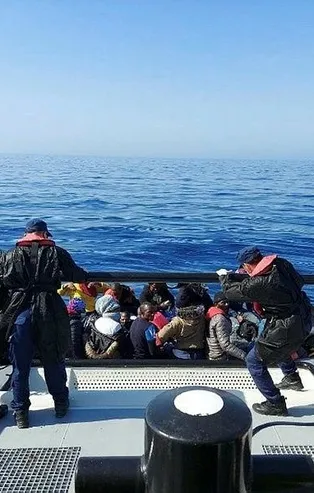 Yunanistan unsurlarınca denizde ölüme terk edilen binlerce sığınmacıyı Türkiye kurtardı