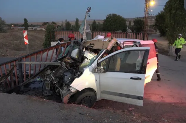 Demir korkuluğa saplandı! Feci ölüm...