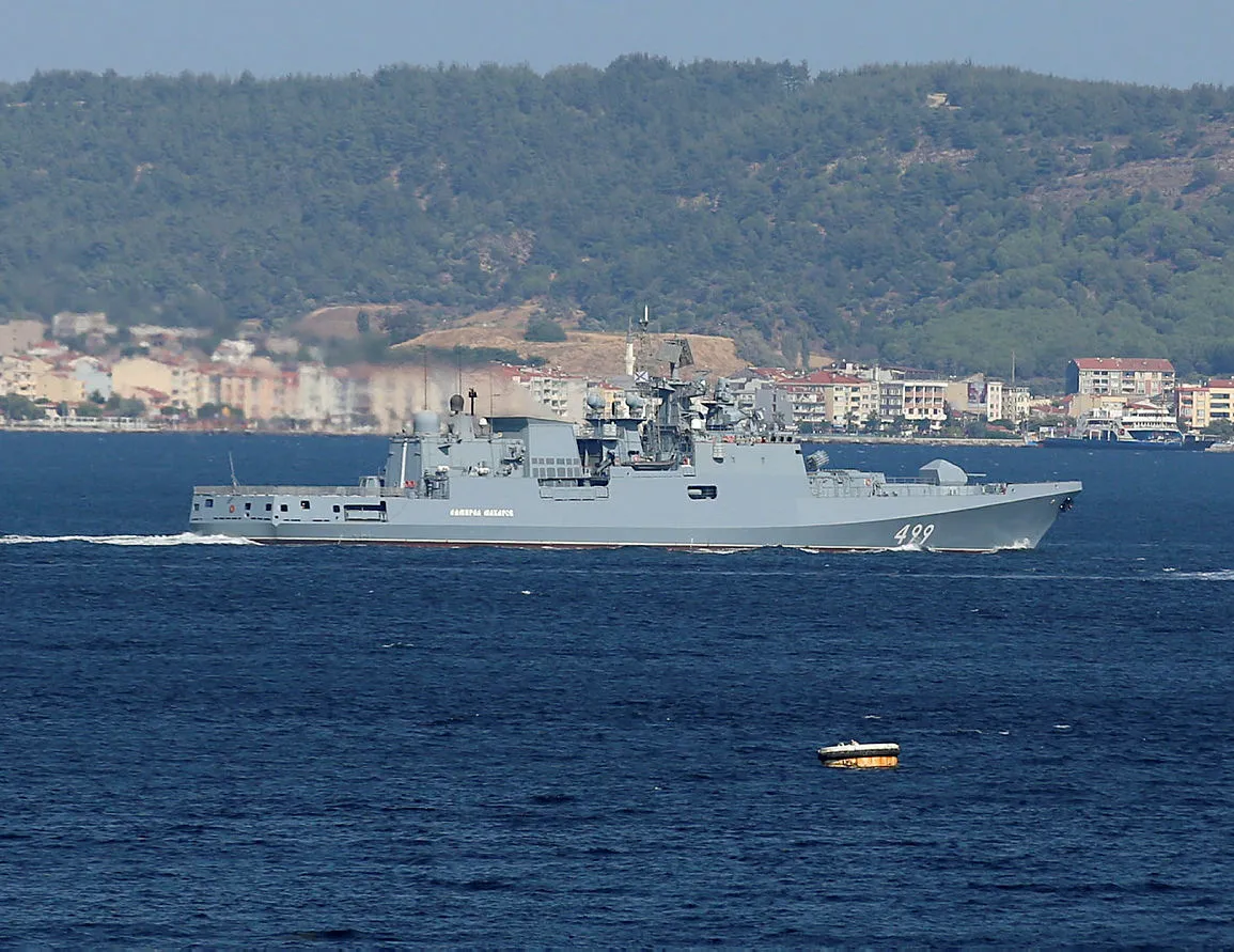 Rus savaş gemisi Çanakkale Boğazı’ndan geçti