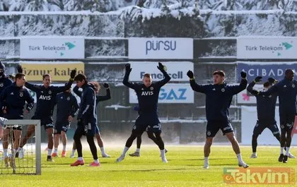 Fenerbahçe’de ayrılık rüzgarı! Erol Bulut 4 futbolcunun adını verdi