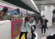 Tokyo’da vahşet! Trendeki yolculara asit ve bıçakla saldırıp vagonu ateşe verdi: 15 yaralı