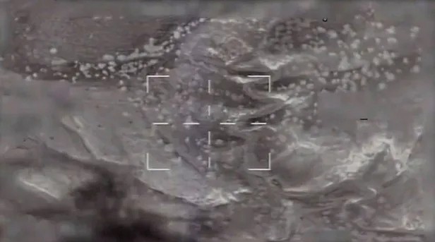 Irak'ın kuzeyine 4 günde 3'üncü harekat! Milli Savunma Bakanlığı duyurdu: 22 terör hedefine bomba yağdı-3