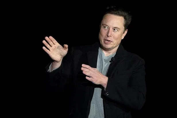 elon-musk-manchester-unitedi-mi-satin-aliyor-pes-pese-tweetledi-1660719758682.jpeg Elon Musk Manchester United'ı mı satın alıyor? Peş peşe tweetledi-1