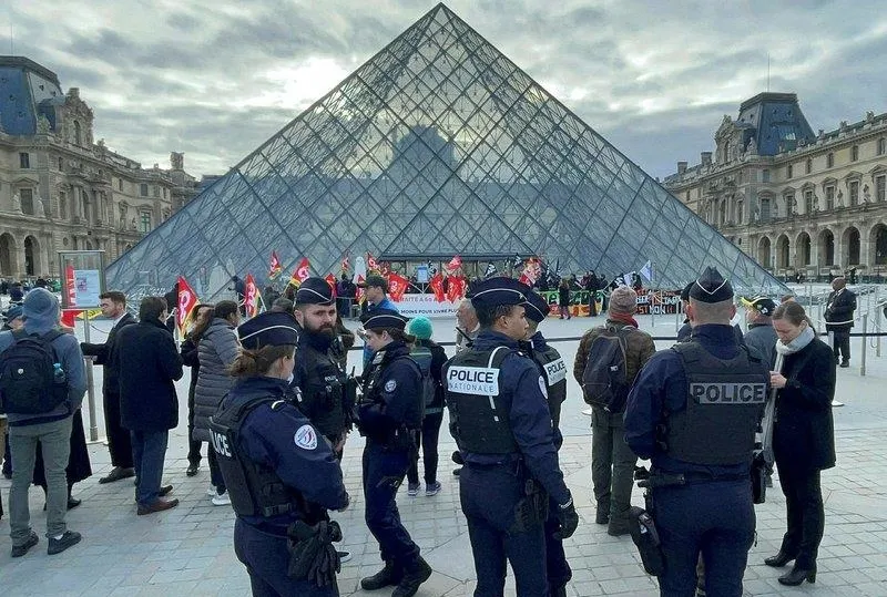 Fransa’da gerilim tırmandı