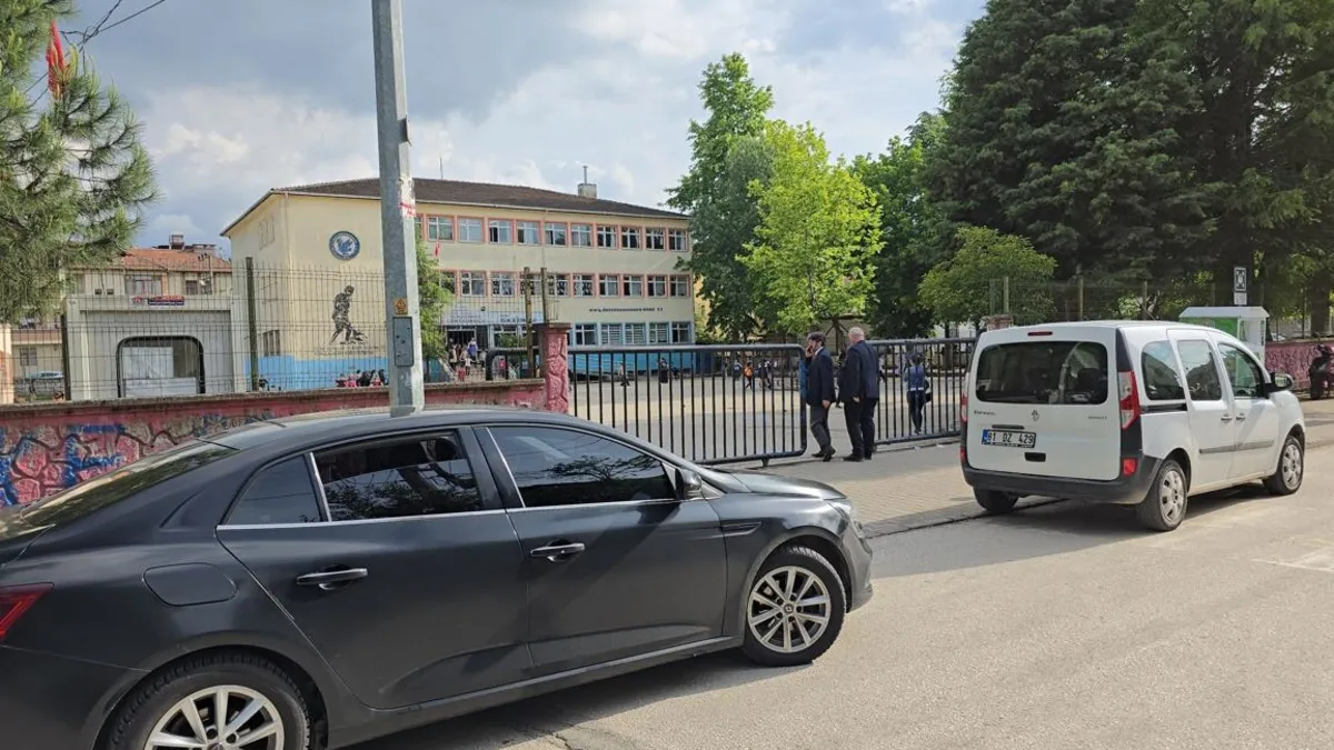 8 yaşındaki Eftalya'dan acı haber! Okulda arkadaşlarıyla hamburger yeme yarışında hayatını kaybetti