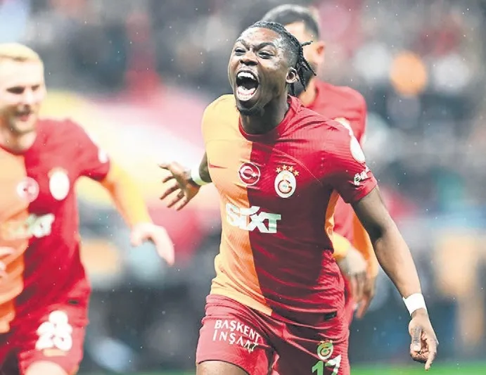 Derrick Köhn’e Eyüp kancası