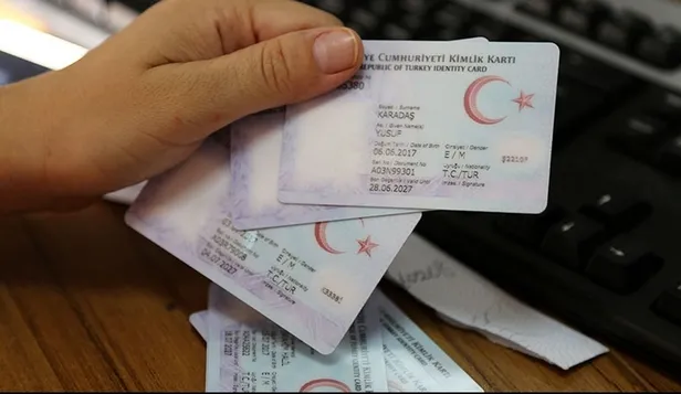 kimlik-ve-ehliyette-yeni-donem-800-bin-kisi-basvurdu-1609666837087.jpg