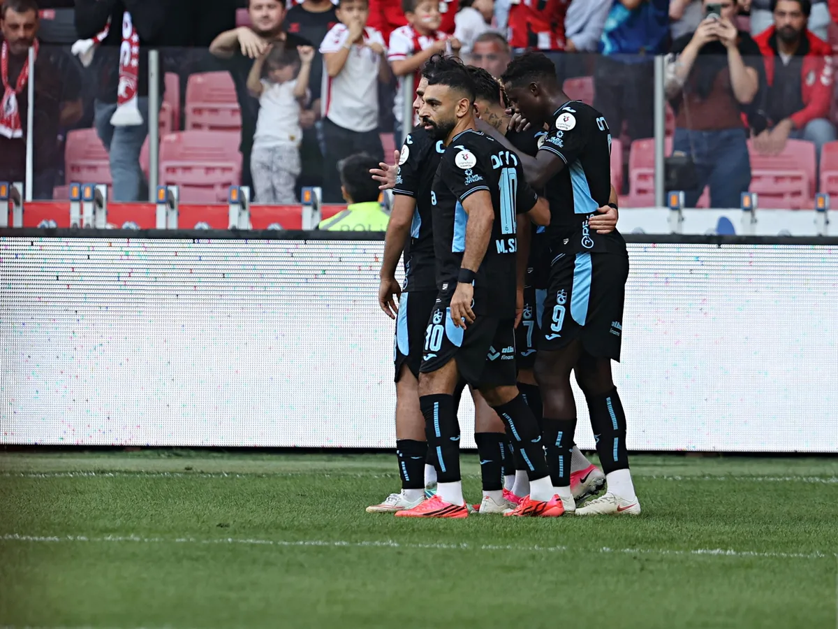 firtina-derbide-3-puan-istiyor-samsunspor-trabzonspor-super-lig-maci-canli-takip-1791641181426.jpg Trabzonspor ilk devreyi 3-0 önde kapattı. (Fotoğraf: AA)