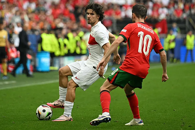 Montella'dan flaş kararlar: Arda Güler yedek! İşte Türkiye'nin Çekya maçı 11'i - 24