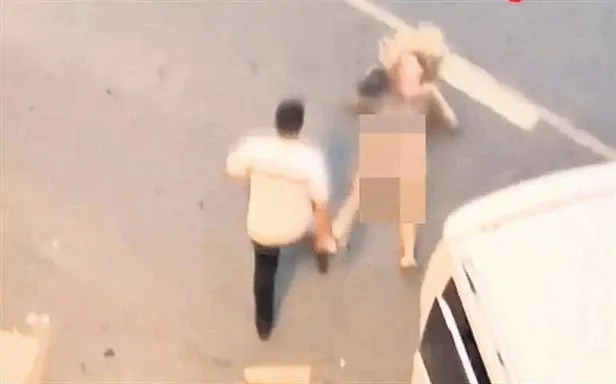 afyonkarahisarda-katliam-gibi-kaza-8-kisinin-oldugu-olayda-skandal-ortaya-cikti-surucu-ehliyetsizmis-1690154624208.jpeg Afyonkarahisar'da katliam gibi kaza! 8 kişinin öldüğü olayda skandal ortaya çıktı: Sürücü ehliyetsizmiş-9