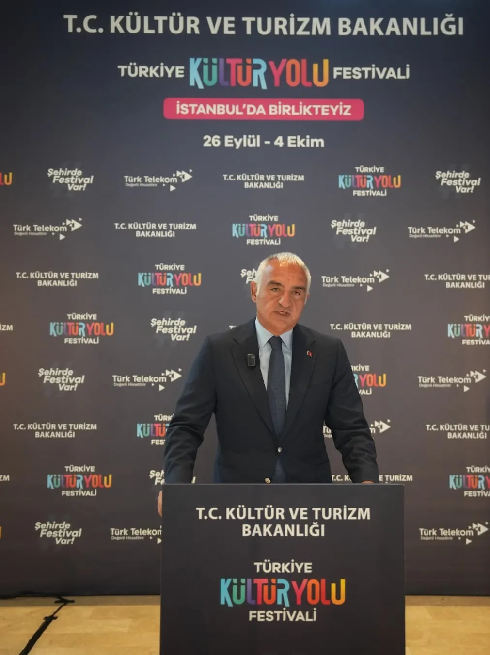 bakan-ersoy-duyurdu-istanbul-kultur-yolu-festivali-400den-fazla-etkinlikle-kapilarini-acti-1790408651627.jpg Bakan Ersoy duyurdu: İstanbul Kültür Yolu Festivali konserler, sergiler ve gastronomi rotalarının yer aldığı 400'den fazla etkinlikle kapılarını açtı!-3