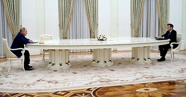 Putin ve Macron'da 'masa' krizi sonrası yeni görüşme