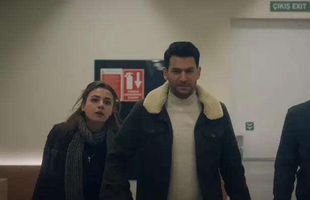 ramoda-aninda-ters-kose-ayrilik-getirdi-izleyiciler-kafalarini-duvarlara-vuruyor-en-cilgin-isim-1612599900101.jpg Ramo'da anında ters köşe ayrılık getirdi! İzleyiciler kafalarını duvarlara vuruyor! En çılgın isim...-6