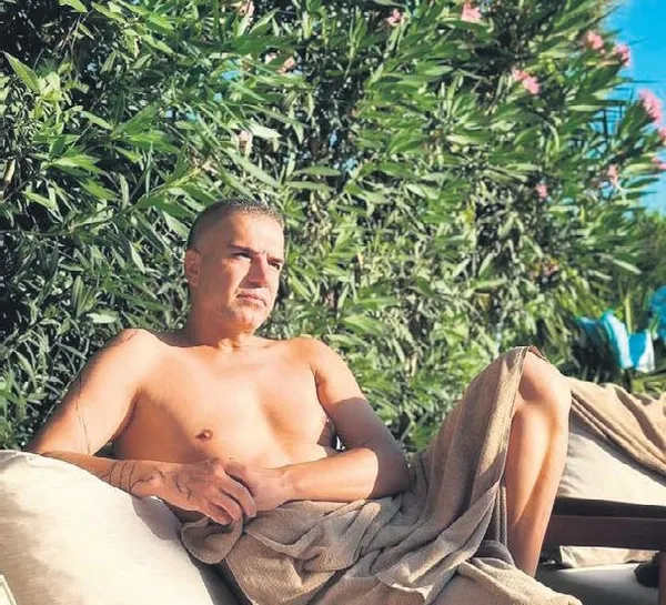 simgenin-tatil-pozlari-cok-konusulur-bikinili-cesur-pozlariyla-takipcilerini-resmen-buyuledi-1696023450599.jpeg Simge Sağın'ın tatil pozları çok konuşulur! Bikinili cesur pozlarıyla takipçilerini resmen büyüledi-3