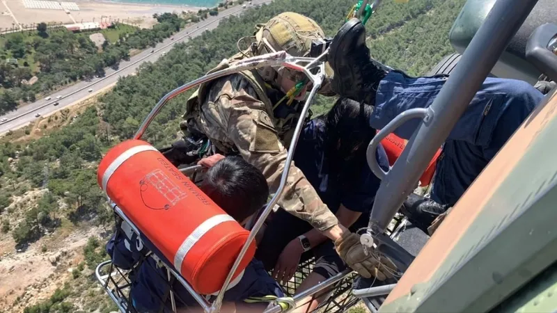 Antalya'da teleferik kazasında yaralananlardan haber var-3