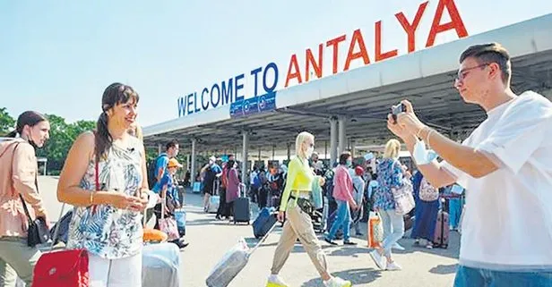 Havada rekor! 1 günde 1069 uçak