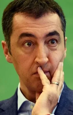 Türkiye düşmanı Özdemir hezimete uğradı