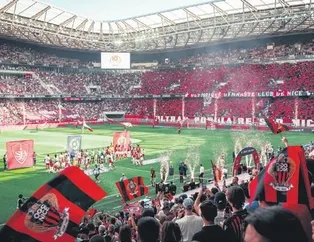 K.Gümrük’ten Ajax’a