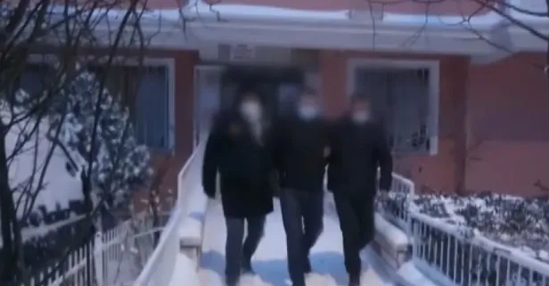 SON DAKİKA: FETÖ'nün hücre evlerine baskın: İkisi eski binbaşı 13 firari örgüt üyesi yakalandı