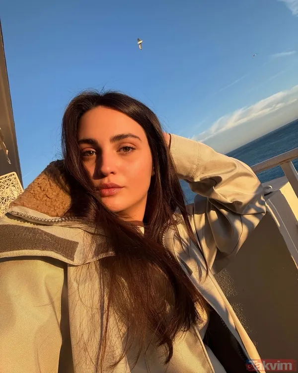 Melisa Ural banyodan paylaştı! Sibel Can ile Hakan Ural’ın kızına bakın! Gören inanamadı: Aynı annesi... - 15