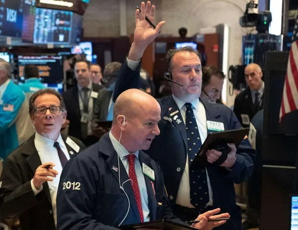 Son dakika: Omicron varyantı paraya da sıçradı! Panik havası sonrası borsalarda önce satış ardından alış getirdi-11