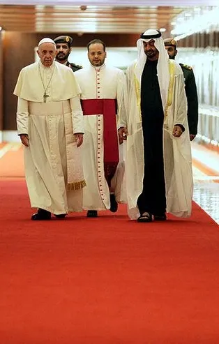 Tarihte bir ilk! Papa Birleşik Arap Emirlikleri'nin (BAE) başkenti Abu Dabi'de...