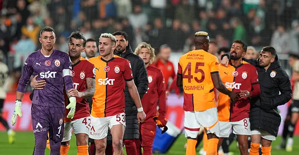 Galatasaray'da gerginlik! İki yıldız tartıştı
