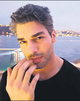 irakta-ilk-kez-uluslararasi-kadin-sanatci-olarak-konser-veren-bulent-ersoya-koruma-ordusu-1646075982994.jpg Irak'ta ilk kez uluslararası kadın sanatçı olarak konser veren Bülent Ersoy'a koruma ordusu-15