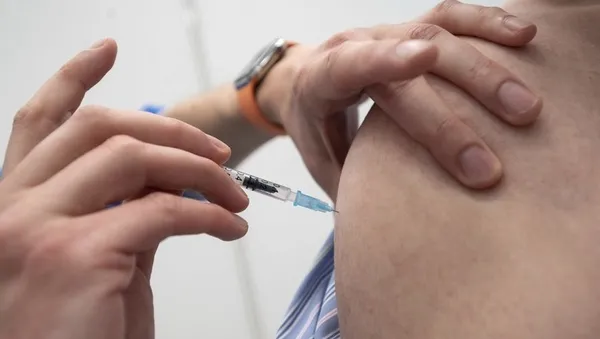 asi-karsitlarinin-paranoyasi-ve-sayisal-gercekler-kuresel-cetenin-tuzagina-dusmeyin-1631262453293.jpg Aşı karşıtlarının paranoyası ve sayısal gerçekler! Küresel çetenin tuzağına düşmeyin-3