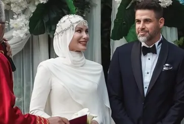 Gamze Özçelik ve eşi Reshad Strik'ten birbirlerine aşk dolu sözler! "Yol arkadaşım”