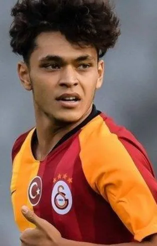 Dünya devi Galatasaray'ın kadro dışı bıraktığı Mustafa Kapı'nın peşinde!