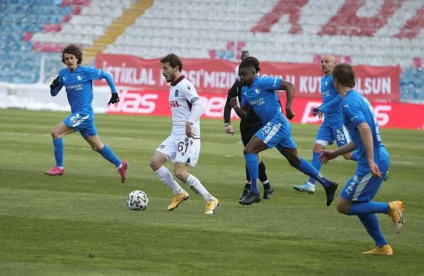 erzurumda-sessiz-firtina-bb-erzurumspor-0-0-trabzonspor-mac-sonu-ozet-1615734809810.jpeg Erzurum'da sessiz fırtına! (BB Erzurumspor 0-0 Trabzonspor MAÇ SONU ÖZET)-3