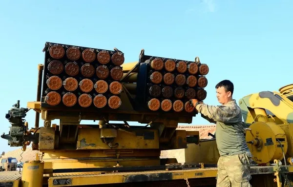 Mehmetçik, teröristleri milli roketlerle vuruyor-13