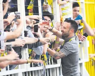 Kadıköy’de ayrılık var! Valbuena taraftara veda etti