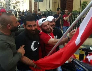 Lübnanlılar’dan mehter marşlı Türk bayrağı tepkisi