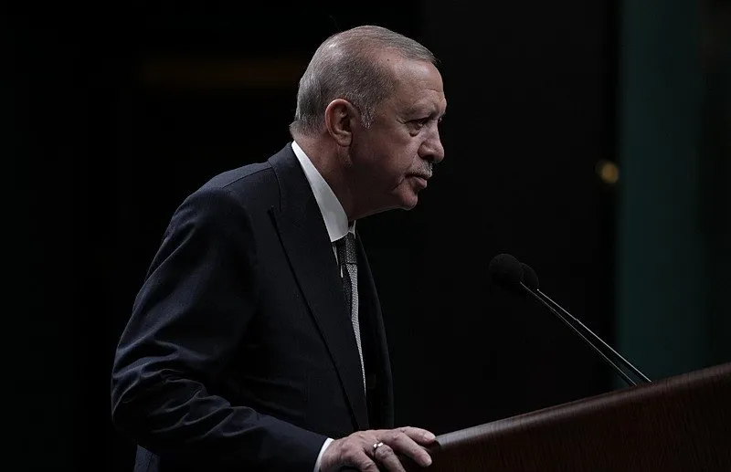 Başkan Erdoğan’dan 3 büyük müjde: Memura yarı zamanlı çalışma | Yatırımcıya 240 milyon TL teşvik | 20 bin atama (AA)