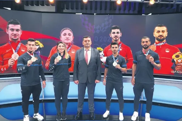 Karatecilerimiz Turkuvaz Medya’yı ziyaret etti: Bu başarının mimarı Başkan Erdoğan'dır-2