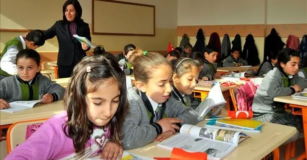 Okullarda ara tatil kalkacak mı? Bakan Tekin açıkladı