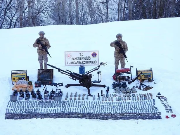 Teröre 'Eren' darbesi: Çok sayıda mühimmat ele geçirildi-4