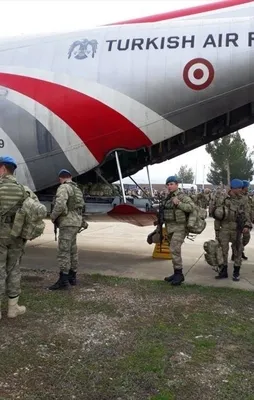 Komandolar dualarla Afrin'e uğurlandı