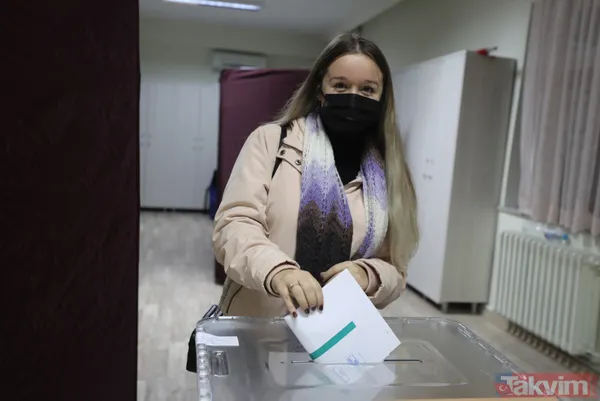 SON DAKİKA: Bulgaristan seçimleri | Oy kullanma işlemi başladı! Türk kökenli Mustafa Karadayı cumhurbaşkanı seçilebilir - 26