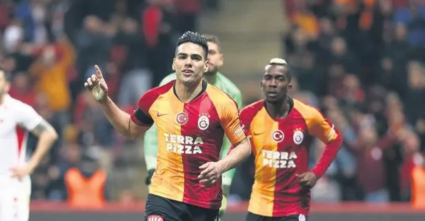 Falcao ligin gizli kralı!