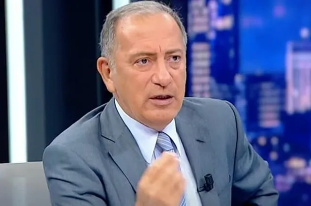 Habertürk yayınında skandal! Fatih Altaylı, Eda Taşpınar'ın camideki provokatif paylaşımına sahip çıktı, Diyanet'i hedef aldı